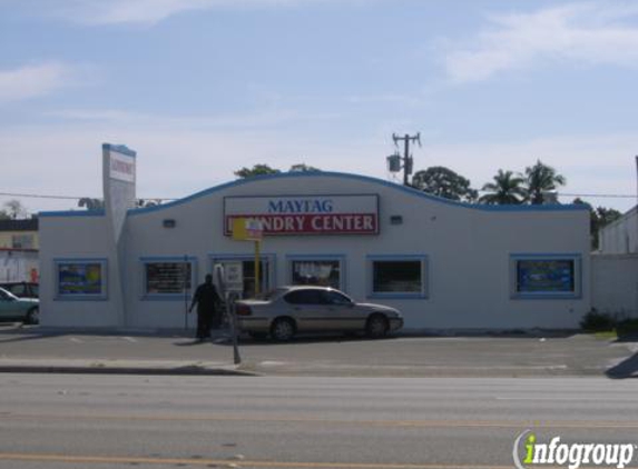 Maytag Laundry Center - Fort Myers, FL