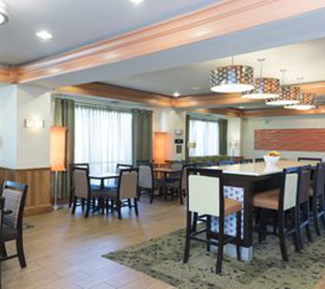 Hampton Inn & Suites Mansfield-South @ I-71 - Mansfield, OH