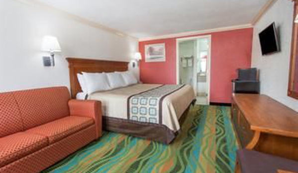 Days Inn by Wyndham Virginia Beach Town Center - Virginia Beach, VA