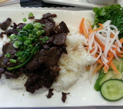 Pho Hut - Glendale, CA. Hardboiled beef with rice