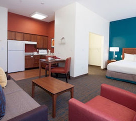 Residence Inn Des Moines West at Jordan Creek Town Center - West Des Moines, IA