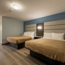 Quality Inn & Suites Manitou Springs at Pikes Peak - Motels