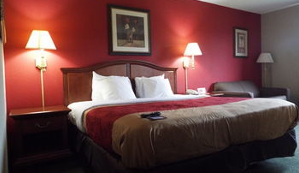 Econo Lodge Inn & Suites - Canton, GA