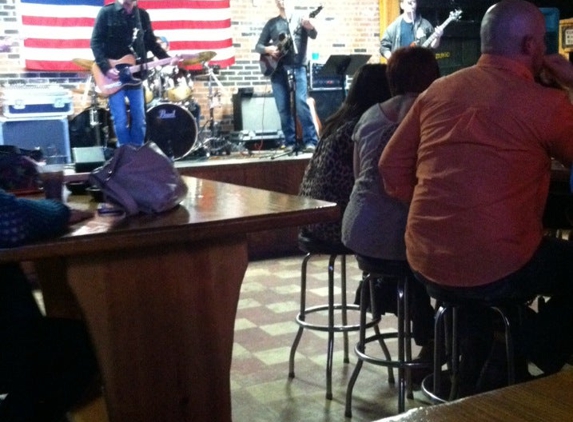 The Broken Spoke Tavern - Dalton, GA