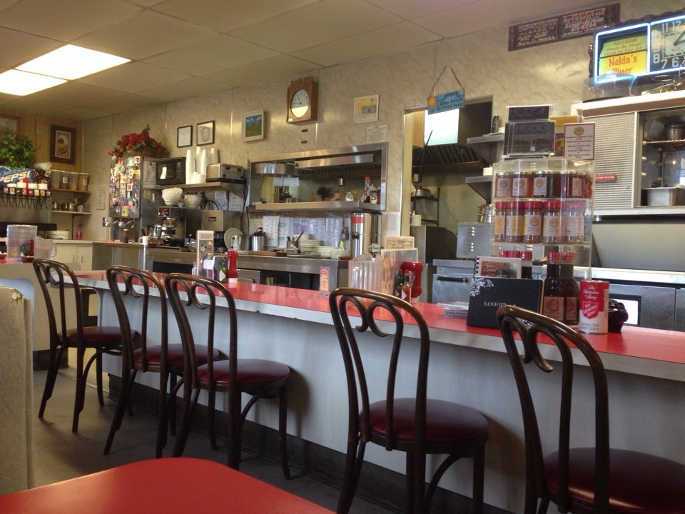 Nelda's Diner - Lake Isabella, CA 93240