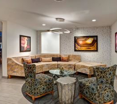 Homewood Suites by Hilton Eatontown - Eatontown, NJ