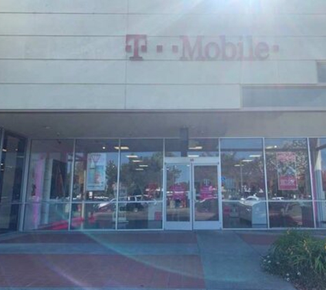Metro by T-Mobile - Pleasant Hill, CA
