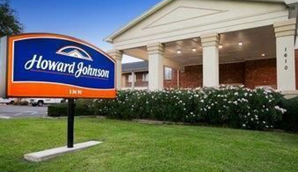 Howard Johnson - Beaumont, TX