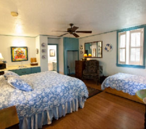 Anne Hathaways B&B and Garden Suites - Ashland, OR