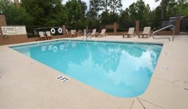 Baymont Inn & Suites - Saraland, AL