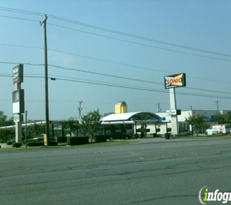 Sonic Drive-In - San Antonio, TX