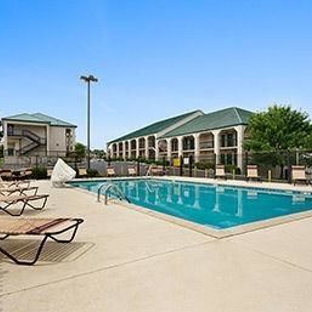 Baymont Inn & Suites - Johnson City, TN