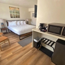 89 & Nine Motel - Bed & Breakfast & Inns