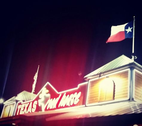 Texas Roadhouse - Baytown, TX