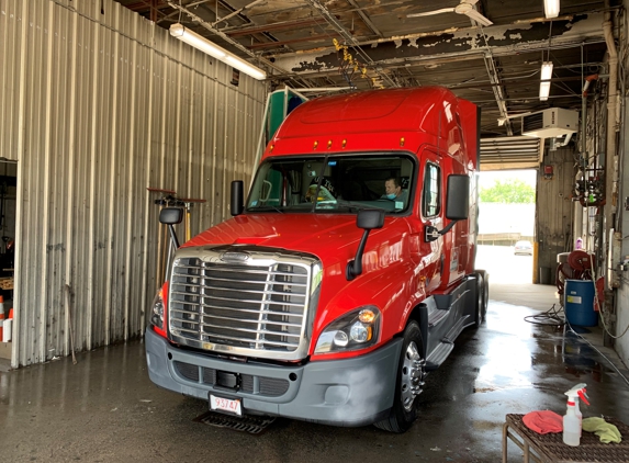 Boston Truck Wash & Fuel - Truck Wash & Cleaning - Woburn, MA