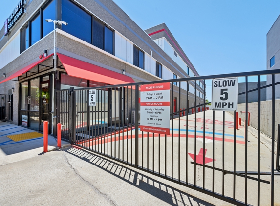 Security Public Storage- Glendora - Glendora, CA. Electronic Gate Access at Security Public Storage in Glendora, CA