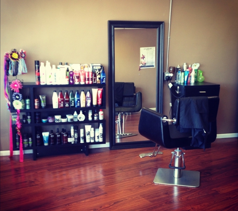 Lavish Beauty Salon - Lakewood, CO