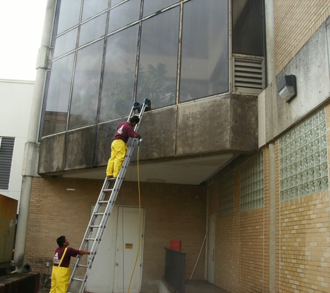 Quality Window Cleaning - San Antonio, TX