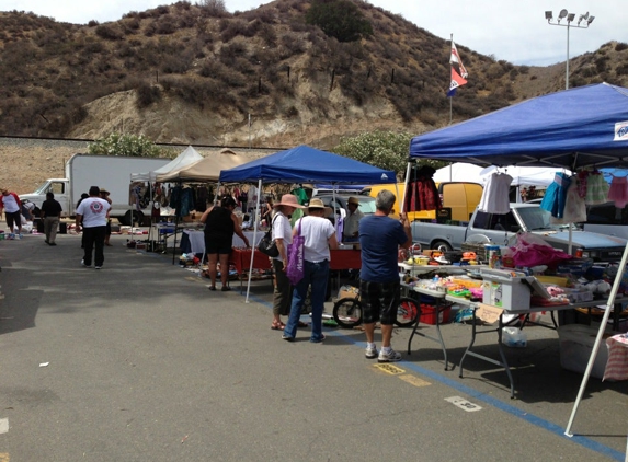 Saugus Swap Meet - Santa Clarita, CA