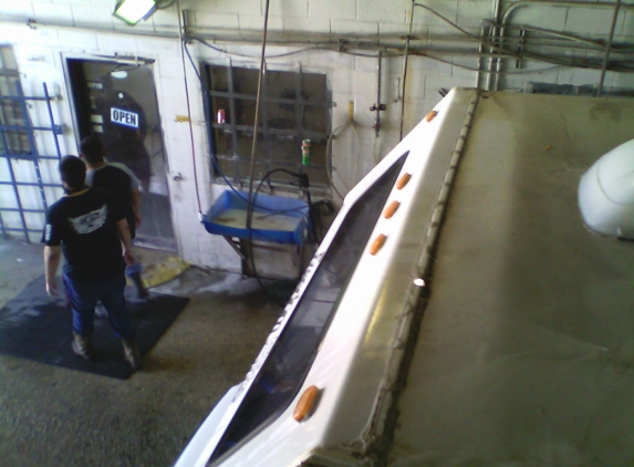 Texas Semi Truck & RV Wash - New Braunfels, TX. Taken from the platform the employee DIDN'T use....