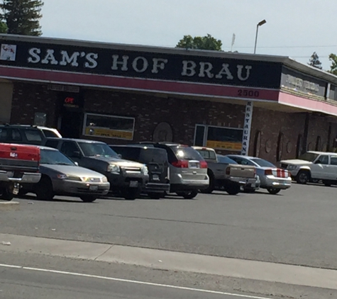 Sam's Hof Brau - Sacramento, CA