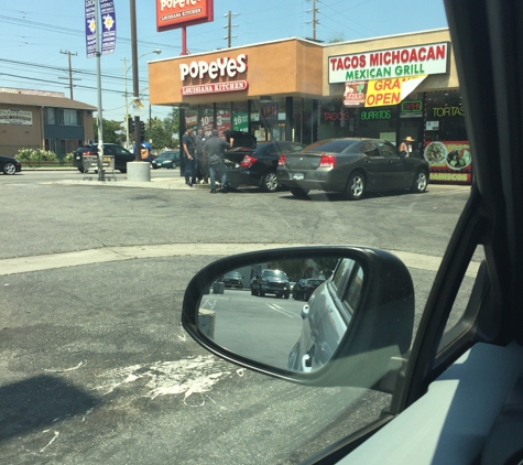 Popeyes Louisiana Kitchen - Reseda, CA