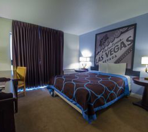 Super 8 by Wyndham Las Vegas North Strip/Fremont St. Area - Las Vegas, NV