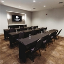 DoubleTree by Hilton Hotel Bloomington - Hotels