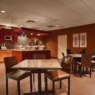 Hotel d’Lins Ontario Airport - Ontario, CA