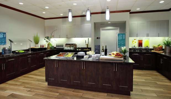Homewood Suites by Hilton Ft.Lauderdale Airport-Cruise Port - Fort Lauderdale, FL