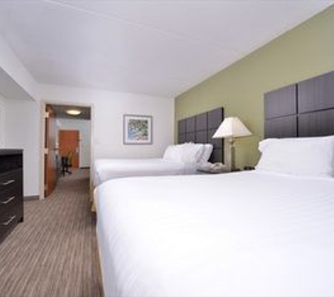 Holiday Inn Express & Suites Mooresville - Lake Norman - Mooresville, NC