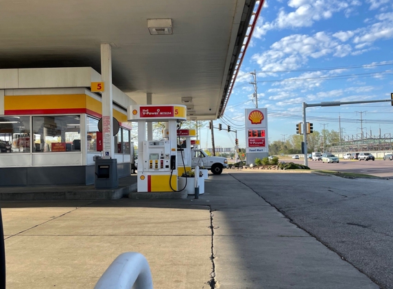 Shell - Highland Park, IL