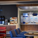 Holiday Inn Express & Suites Hayward - Castro Valley by IHG - Hotels