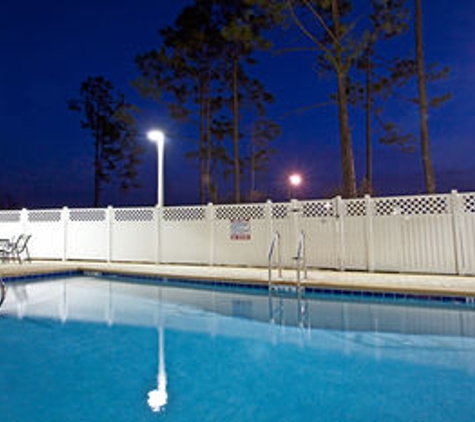 Holiday Inn Express & Suites Palatka Northwest - Palatka, FL