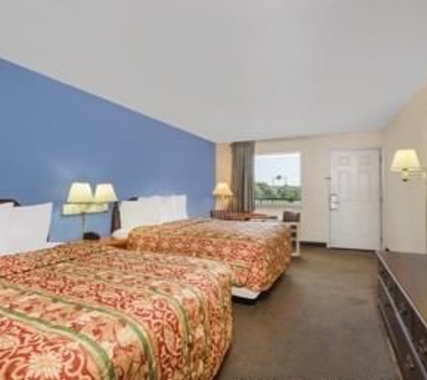 Days Inn by Wyndham San Antonio - San Antonio, TX