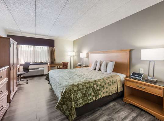 Econo Lodge - Quakertown, PA