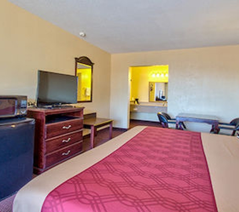 Econo Lodge - Donalsonville, GA