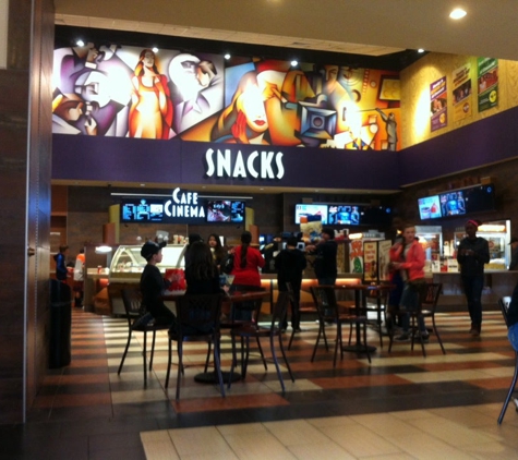 Cinemark Louis Joliet Mall - Joliet, IL