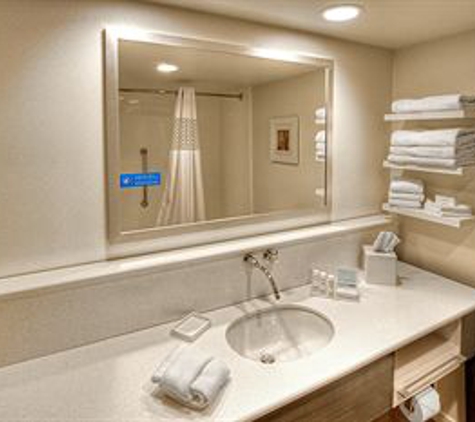 Hampton Inn & Suites Asheville-I-26 - Fletcher, NC