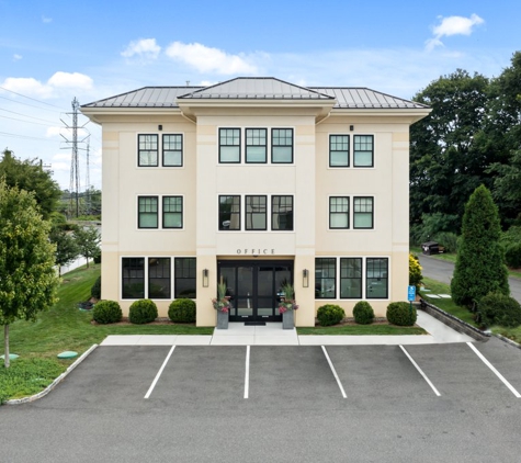 Hollow Tree Self Storage & Wine Vault - Darien, CT