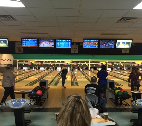 Sunset Bowl Entertainment Center - Waukesha, WI