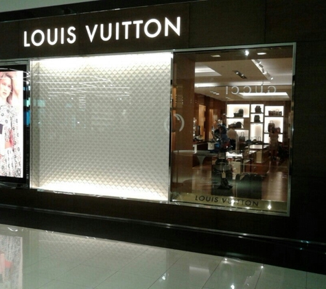 Louis Vuitton Glendale Bloomingdale's - Glendale, CA