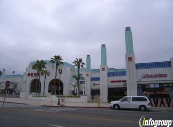 Regal Cinemas Oceanside 16 - Oceanside, CA