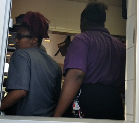 McDonald's - North Charleston, SC. What fantastic display of management.