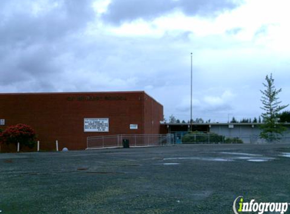 Cedar Ridge Middle School - Sandy, OR