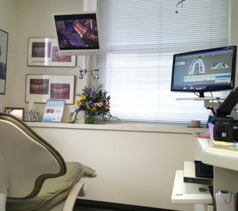 Opus Dental Esthetics: Derek Conover, DMD - Philadelphia, PA