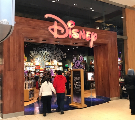 Disney Store - Elmhurst, NY