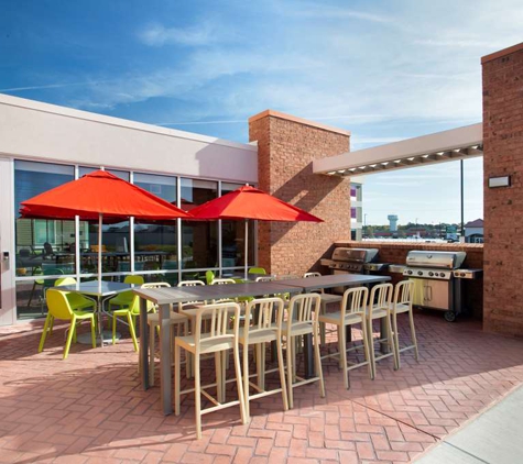 Home2 Suites by Hilton Lewes Rehoboth Beach - Lewes, DE