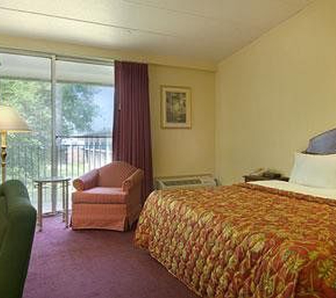 Days Inn by Wyndham Portage - Portage, IN