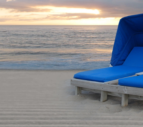 Skys The Limit - Boca Raton, FL. Skys The Limit double beach cabanas are perfect for those romantic beach sunsets.